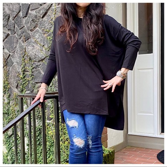 Black loose fit knit high low tunic - Picture 3 of 9